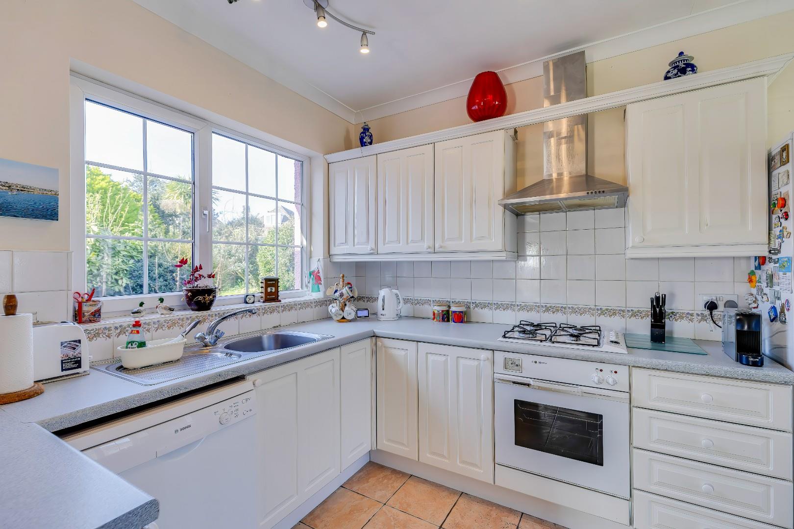 Hutchwns Close, Porthcawl, Bridgend County Borough, CF36 3LD